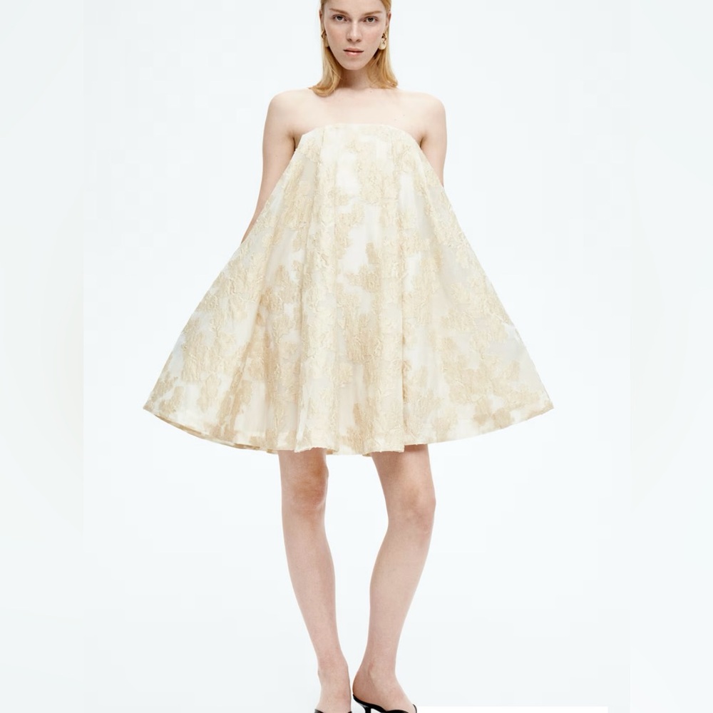 NWT. H&M Edition Jacquard weave bandeau mini dress w/pockets. Cream. L. Sold out